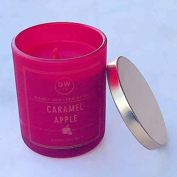 DW HOME CANDLE CARMEL APPLE MINI NEW RICHLY SCENTED NEW - Picture 3 of 4